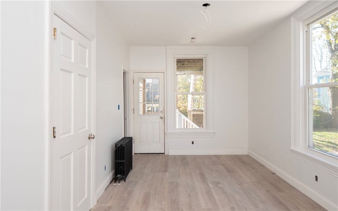 8 Pleasant Street 1