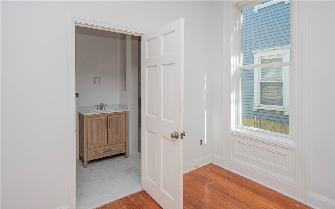 8 Pleasant Street 1