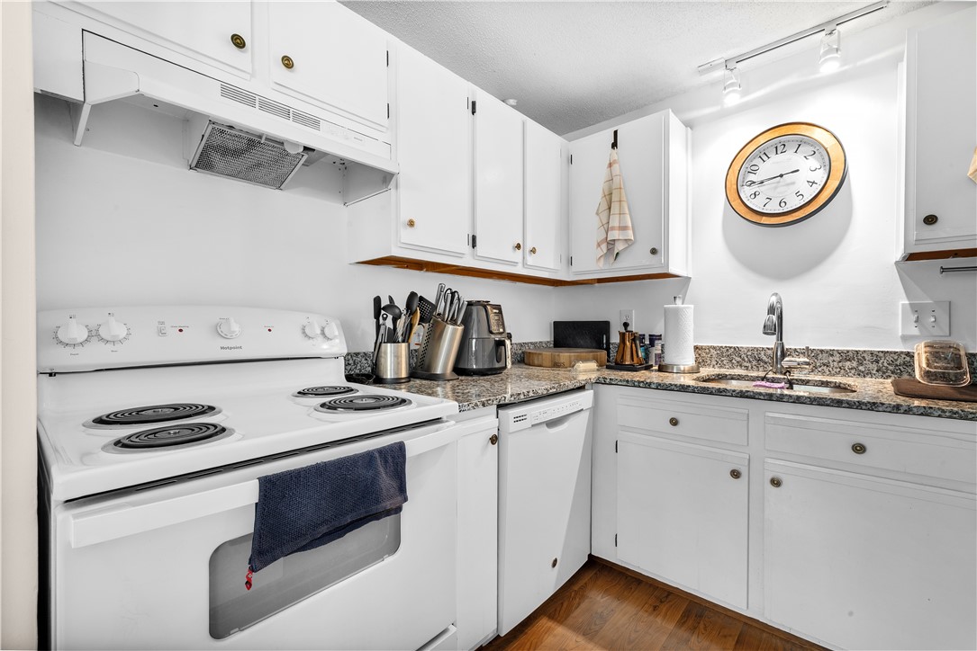 66 Girard Avenue 311