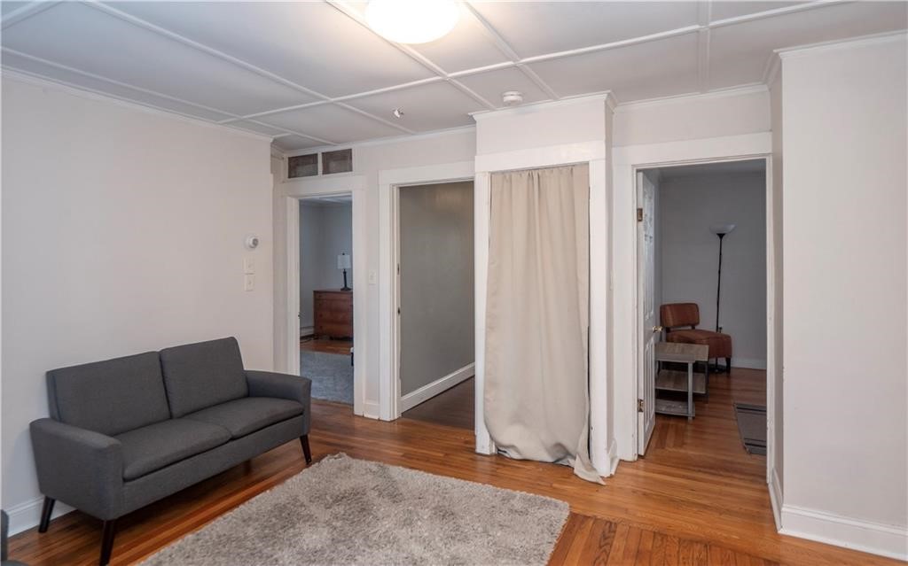 11 Young Street 1