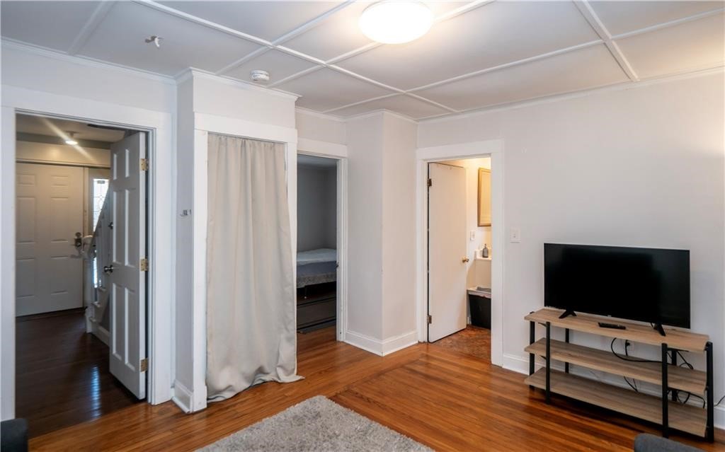 11 Young Street 1