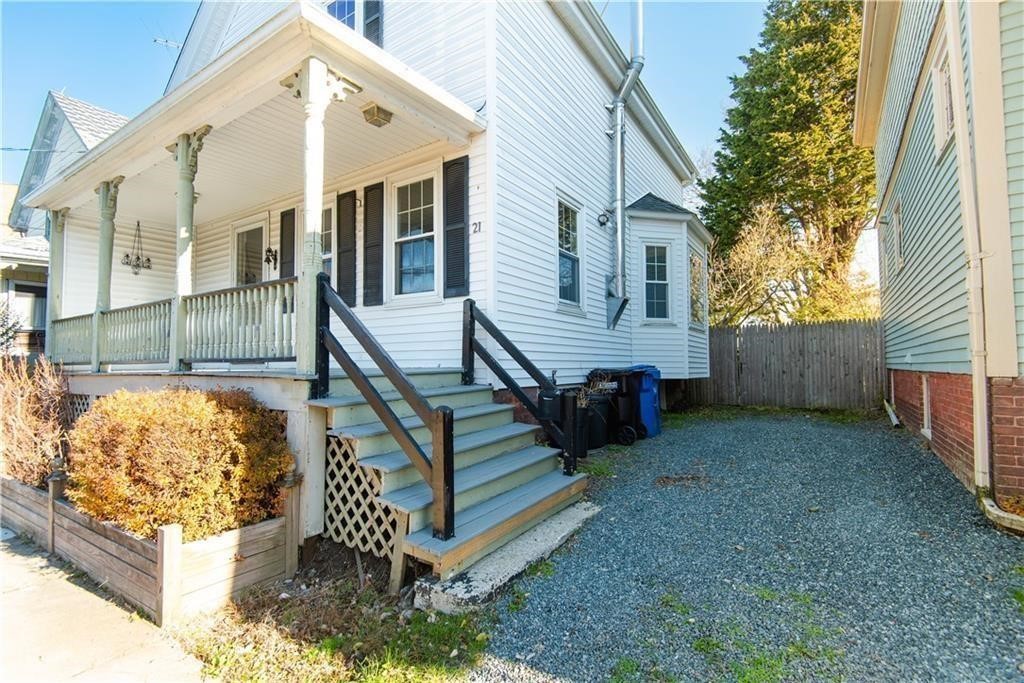 21 Congdon Avenue