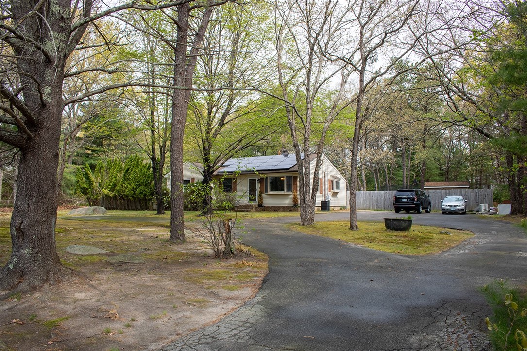 27 Club House Road