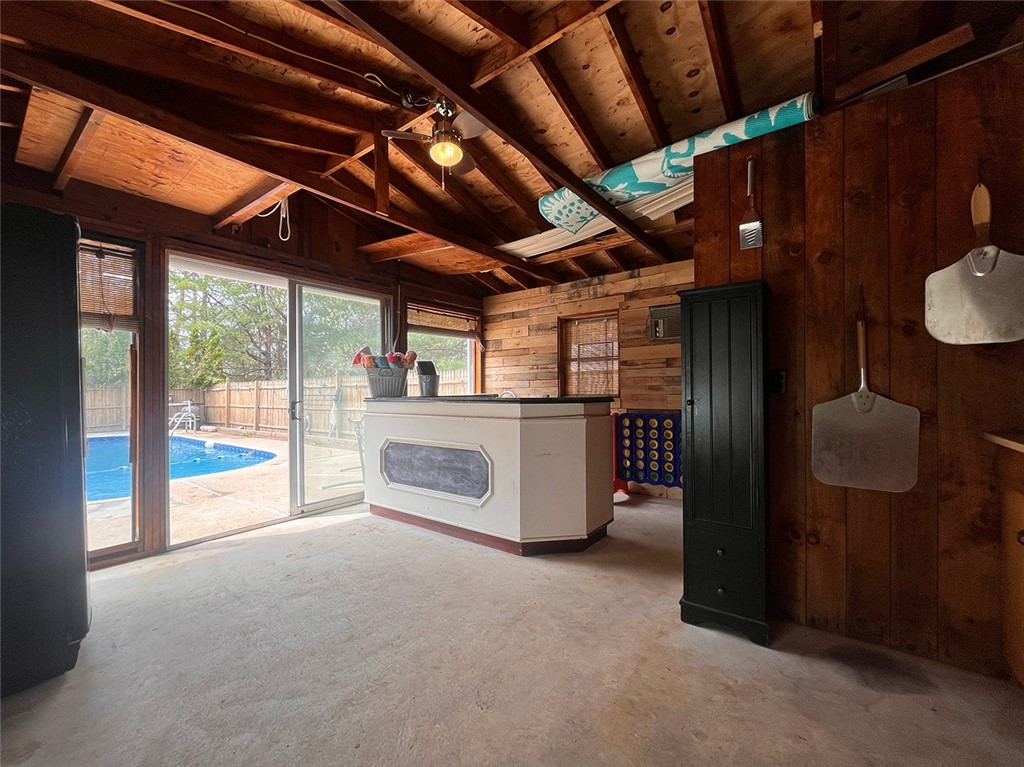 27 Club House Road