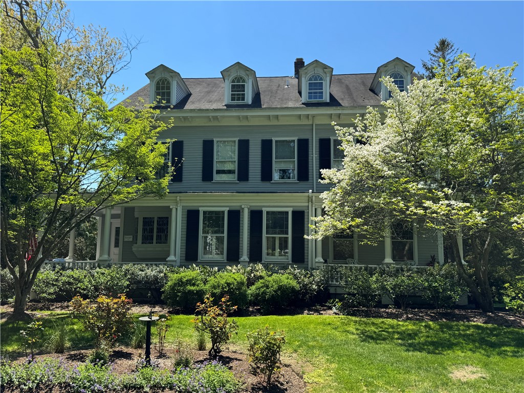 141 Narragansett Avenue 2B