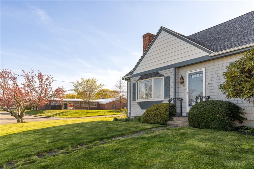 95 Douglas Avenue