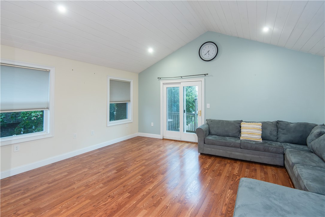 13 Island Avenue