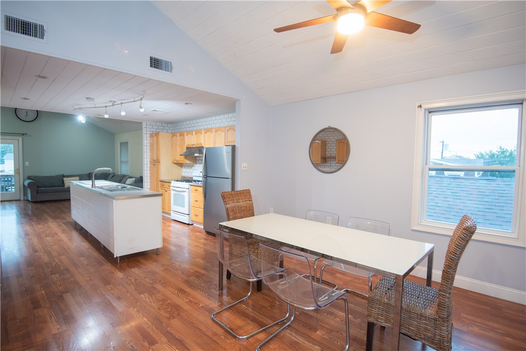 13 Island Avenue