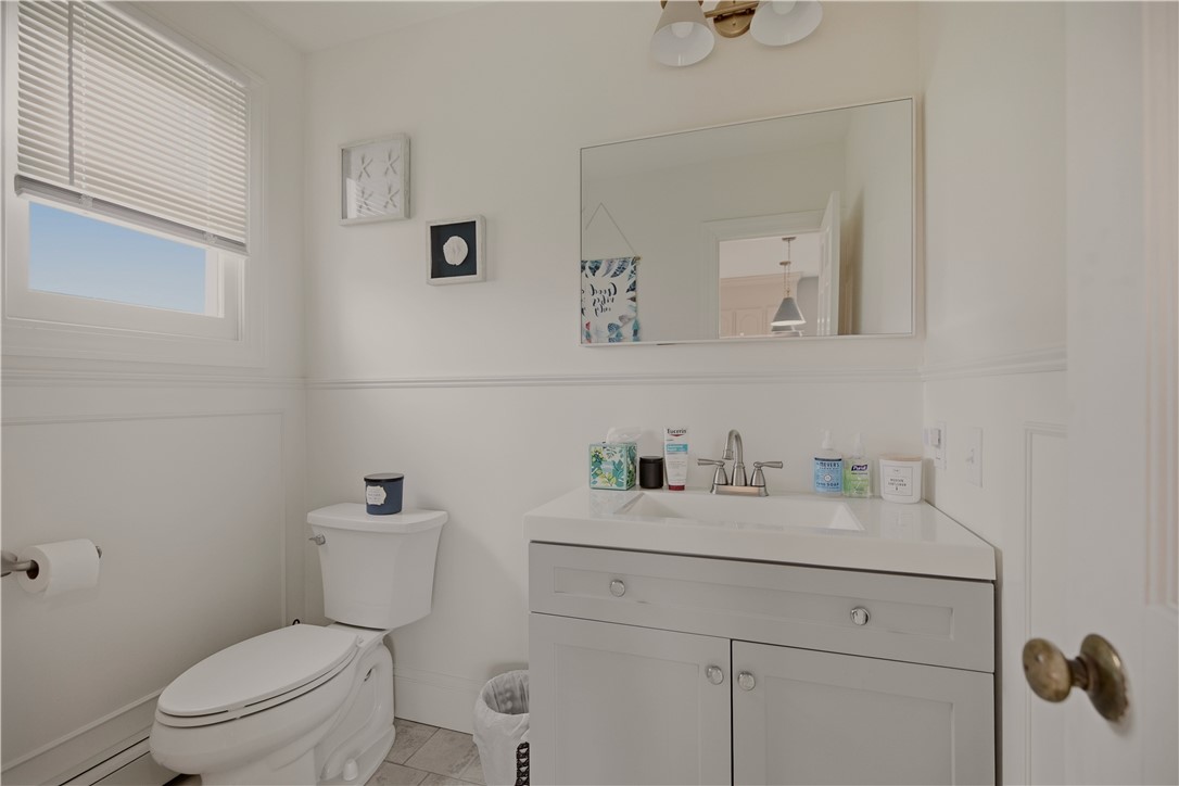 223 Oliphant Lane A