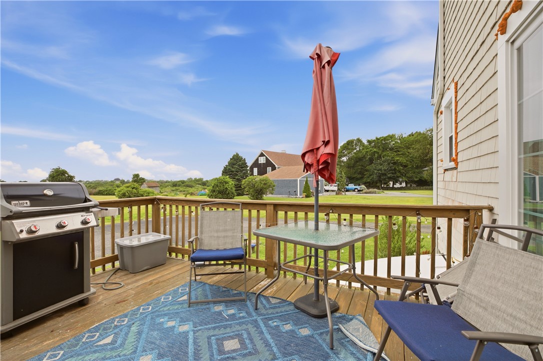 223 Oliphant Lane A