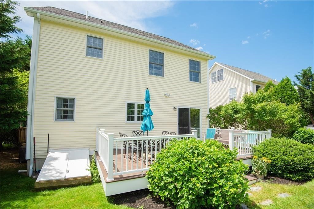 663 Aquidneck Avenue