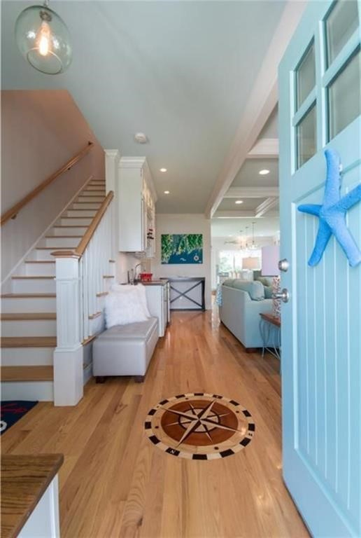 10 Julia Court