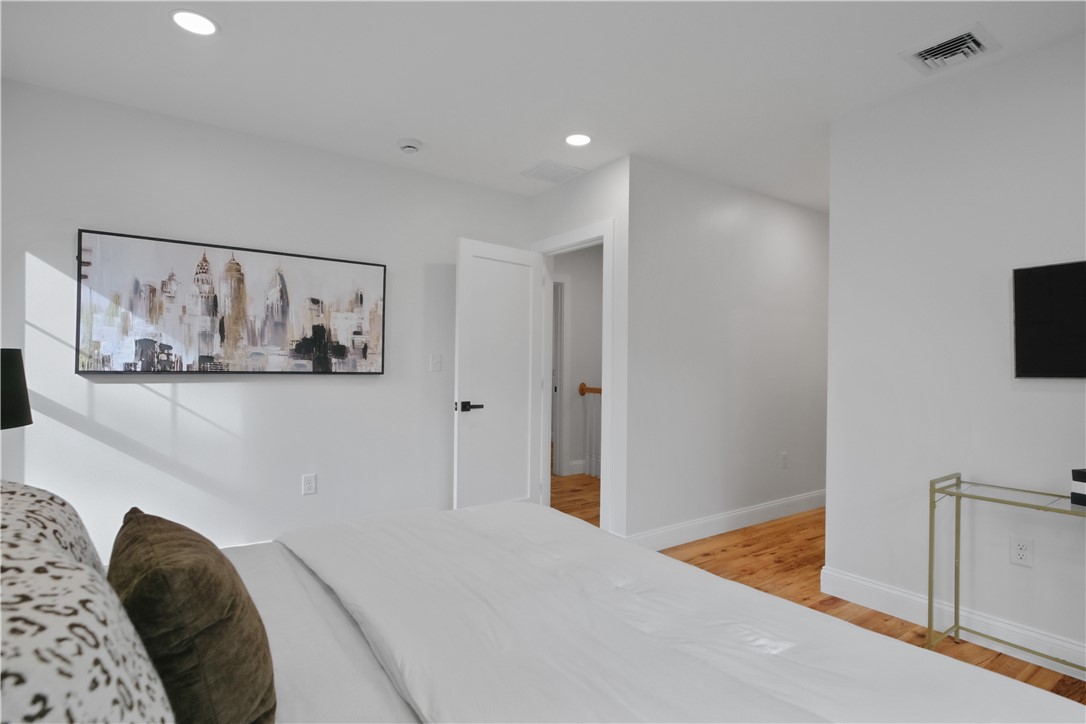 2 Bella Court