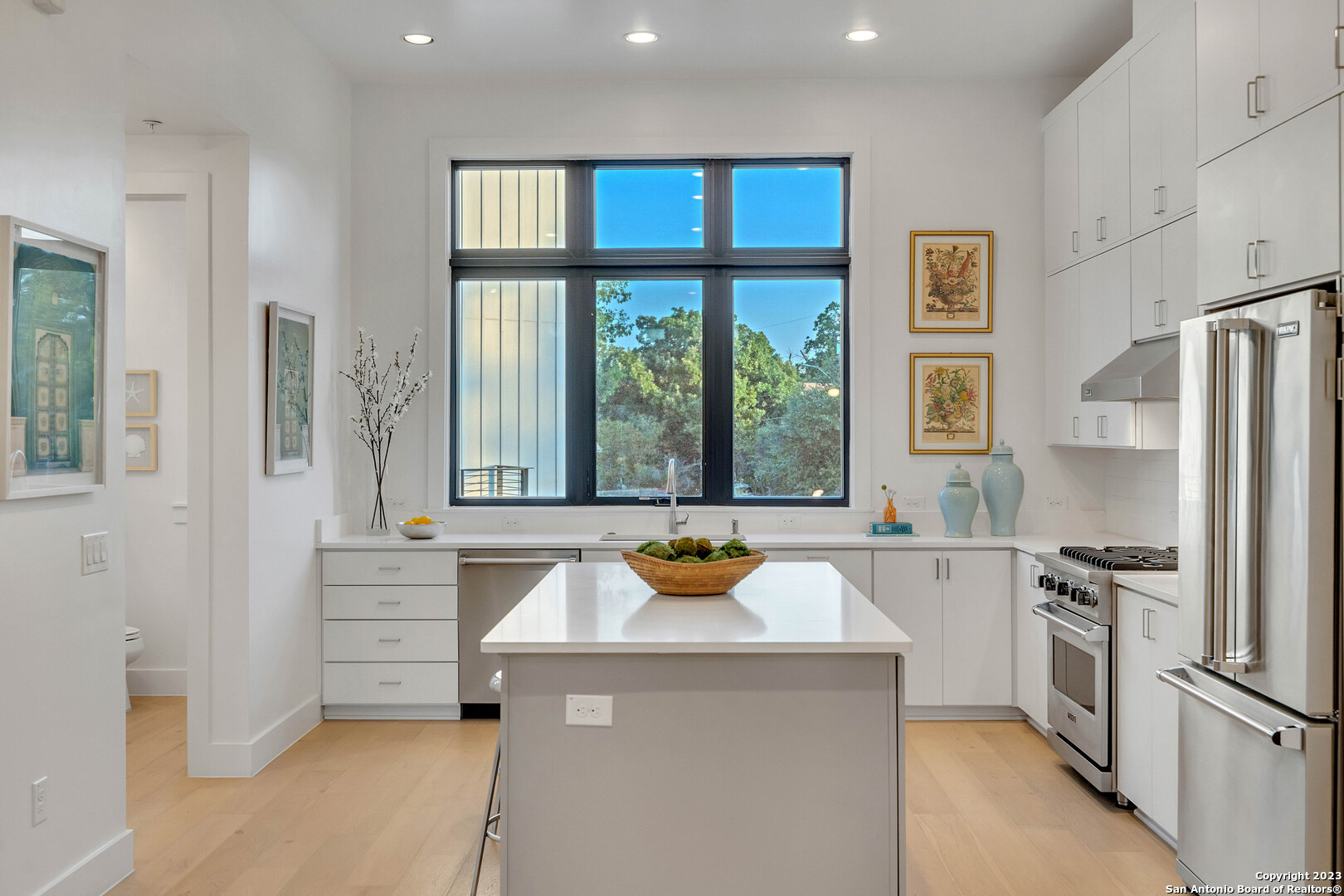 1226 S Presa St Unit: 107