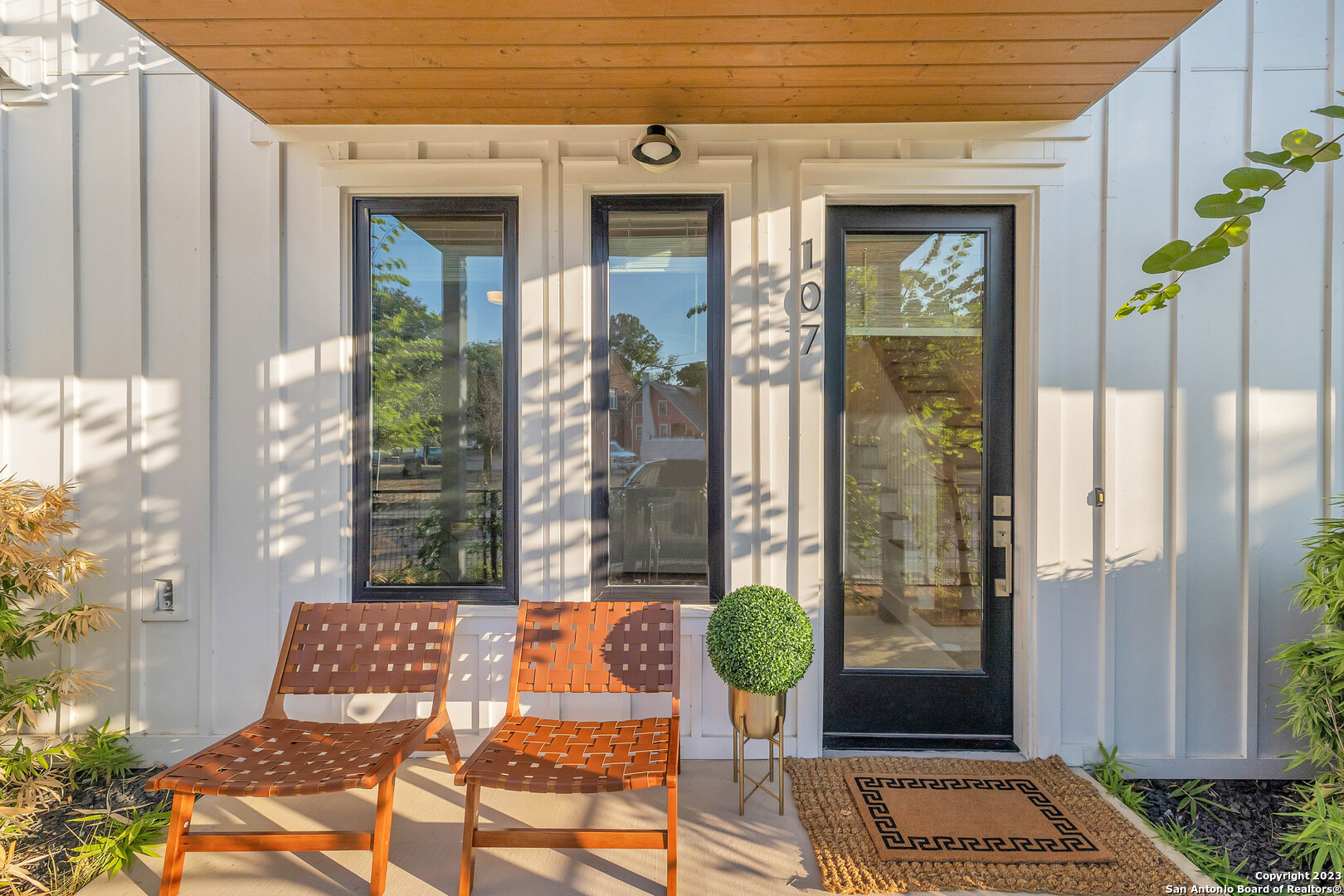 1226 S Presa St Unit: 107