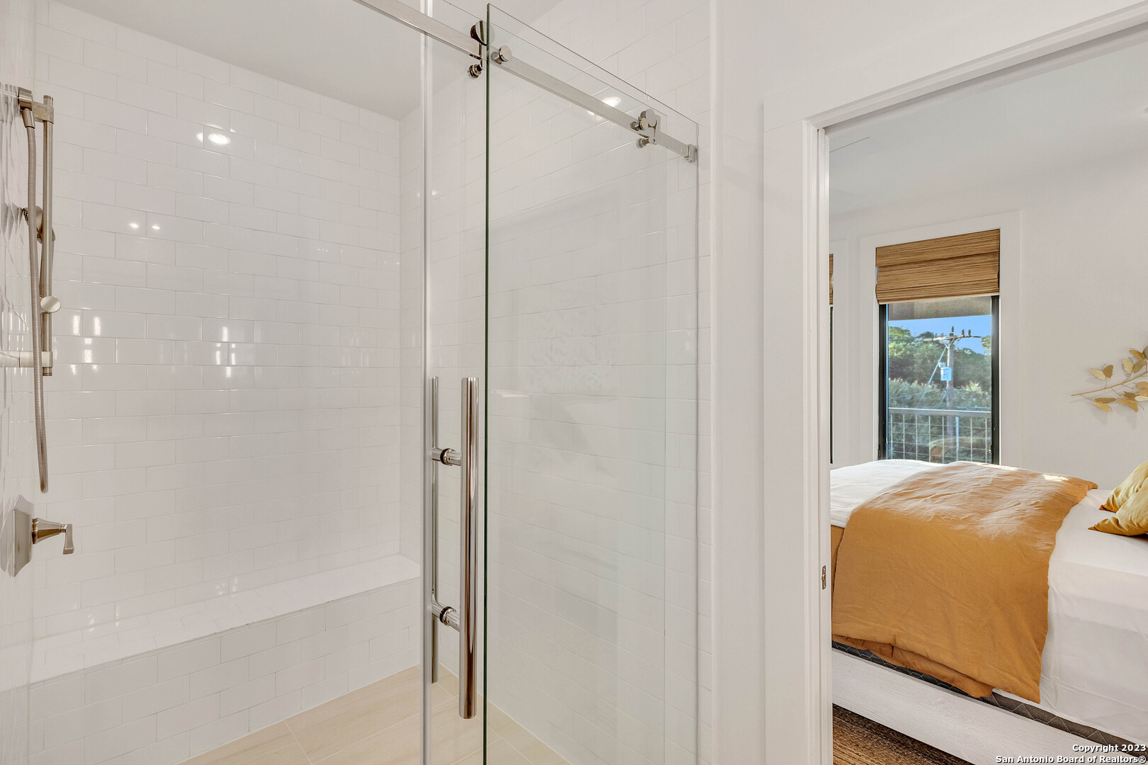1226 S Presa St Unit: 107