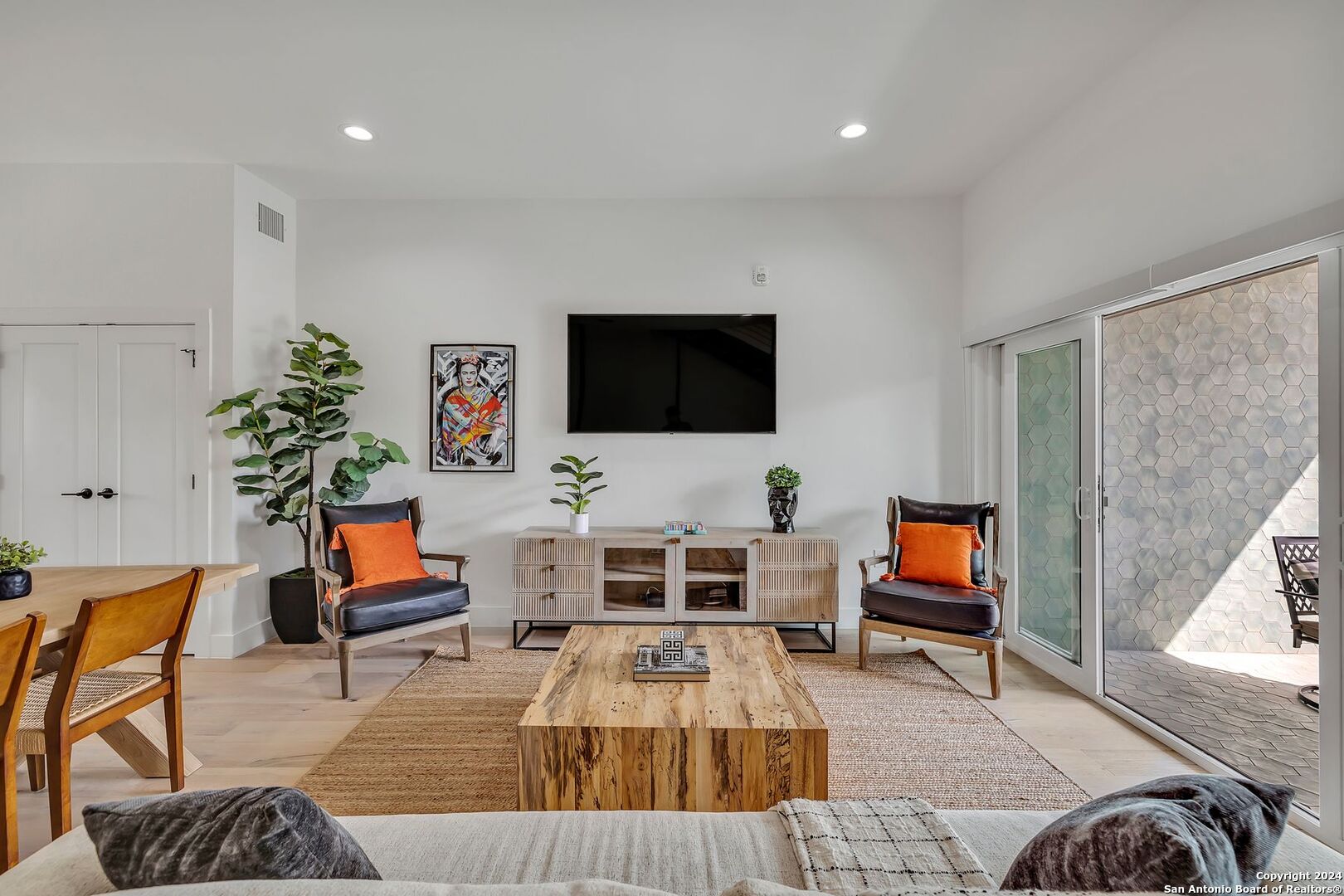 203 PASCHAL ST 106