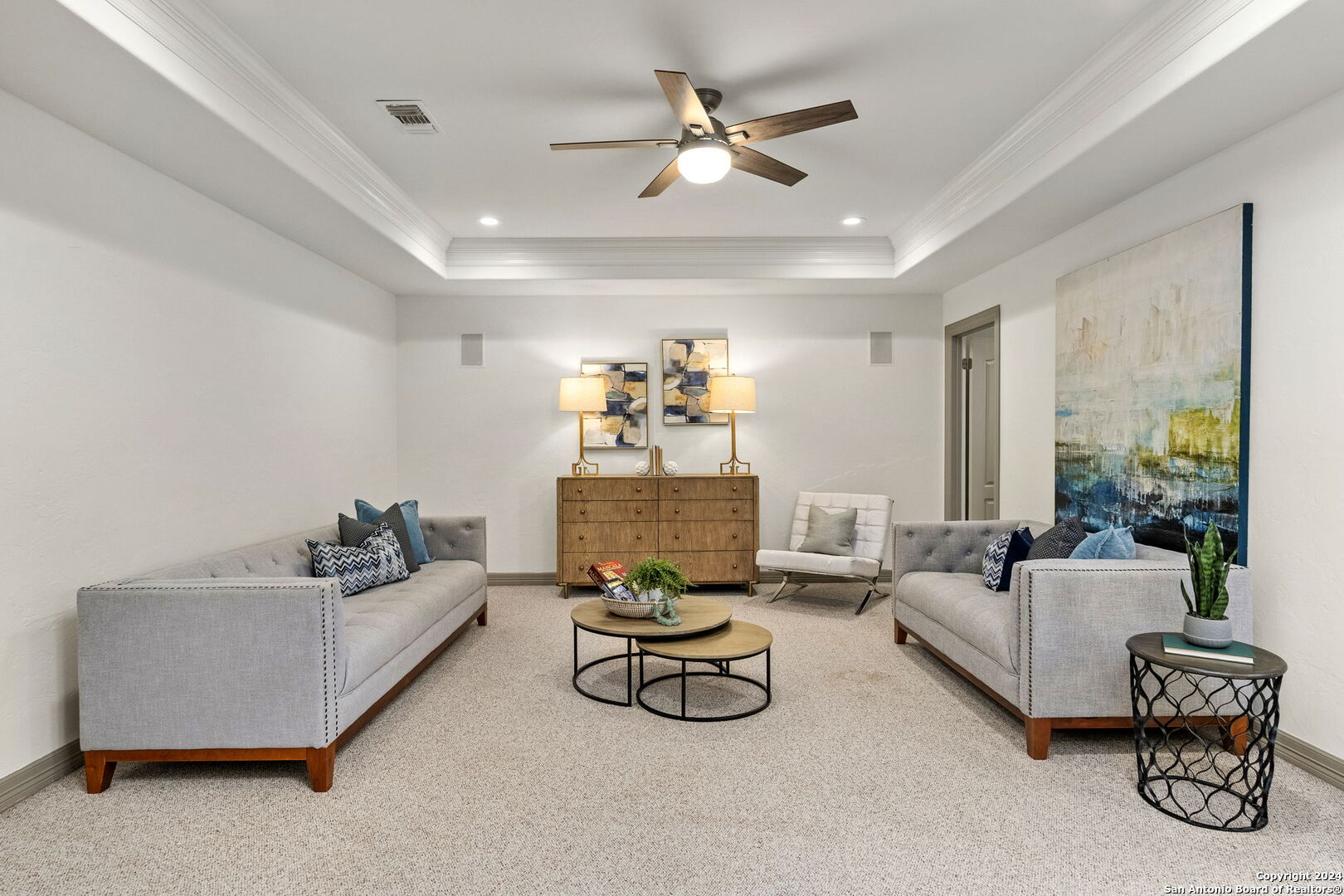 750 LARI DAWN
