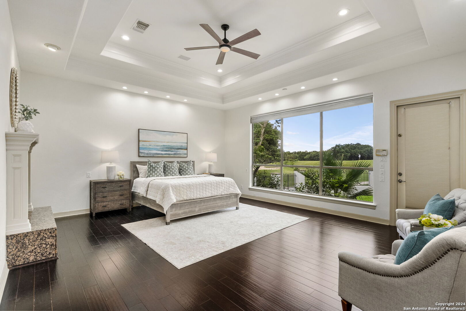 750 LARI DAWN