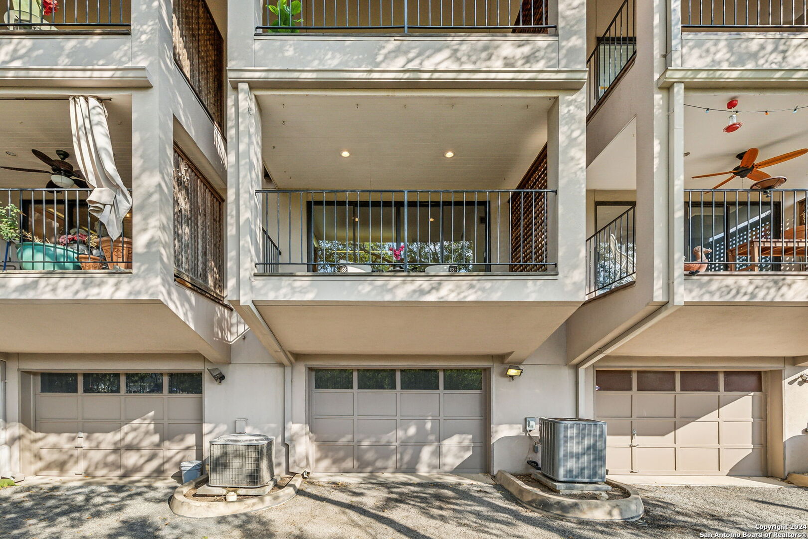 5511 N NEW BRAUNFELS AVE 5511