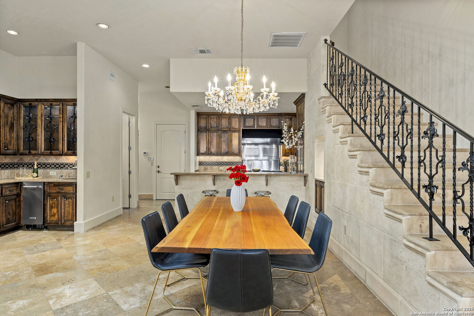 7897 BROADWAY 701