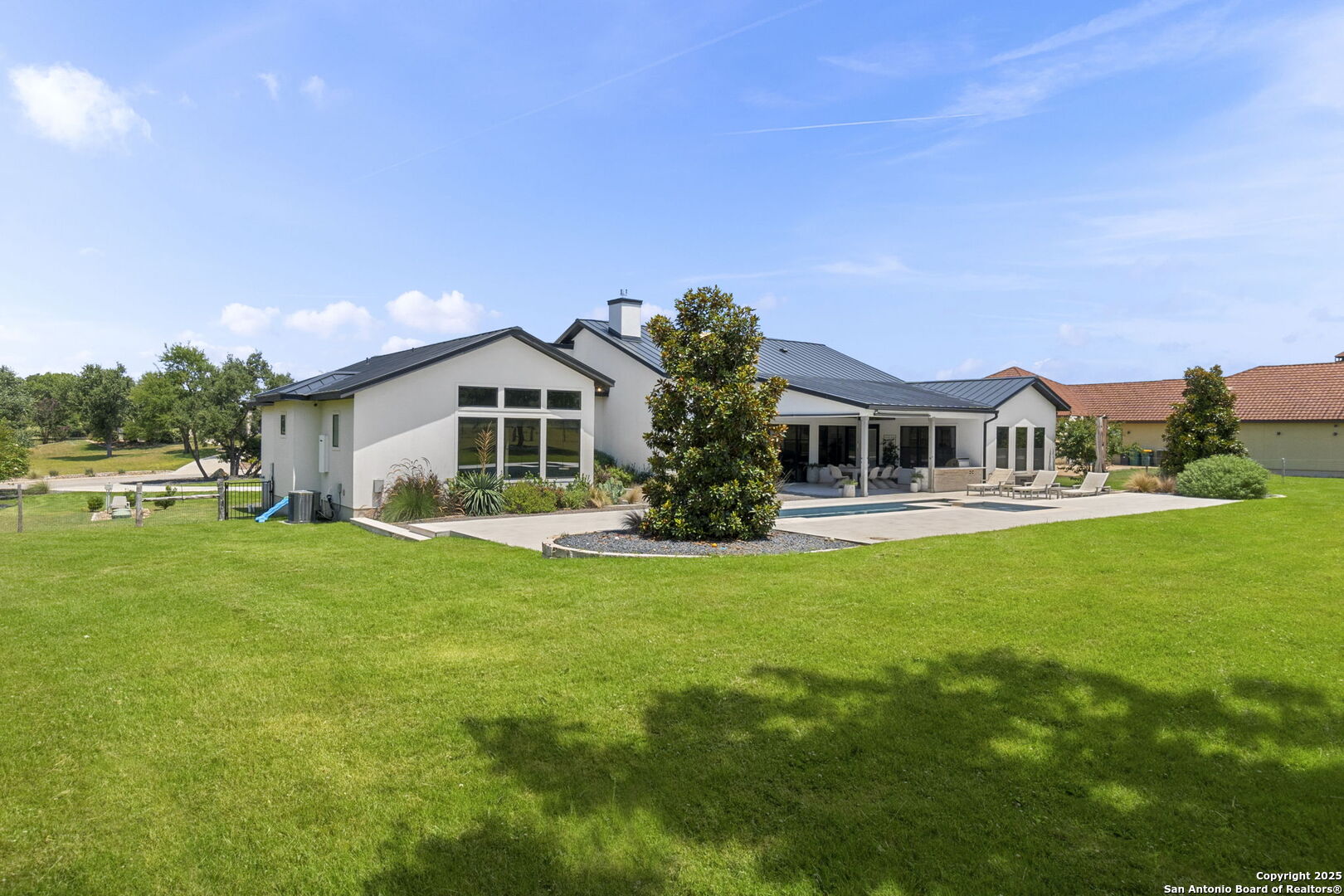 137 Balcones Bend