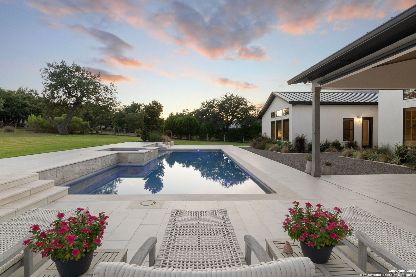137 Balcones Bend