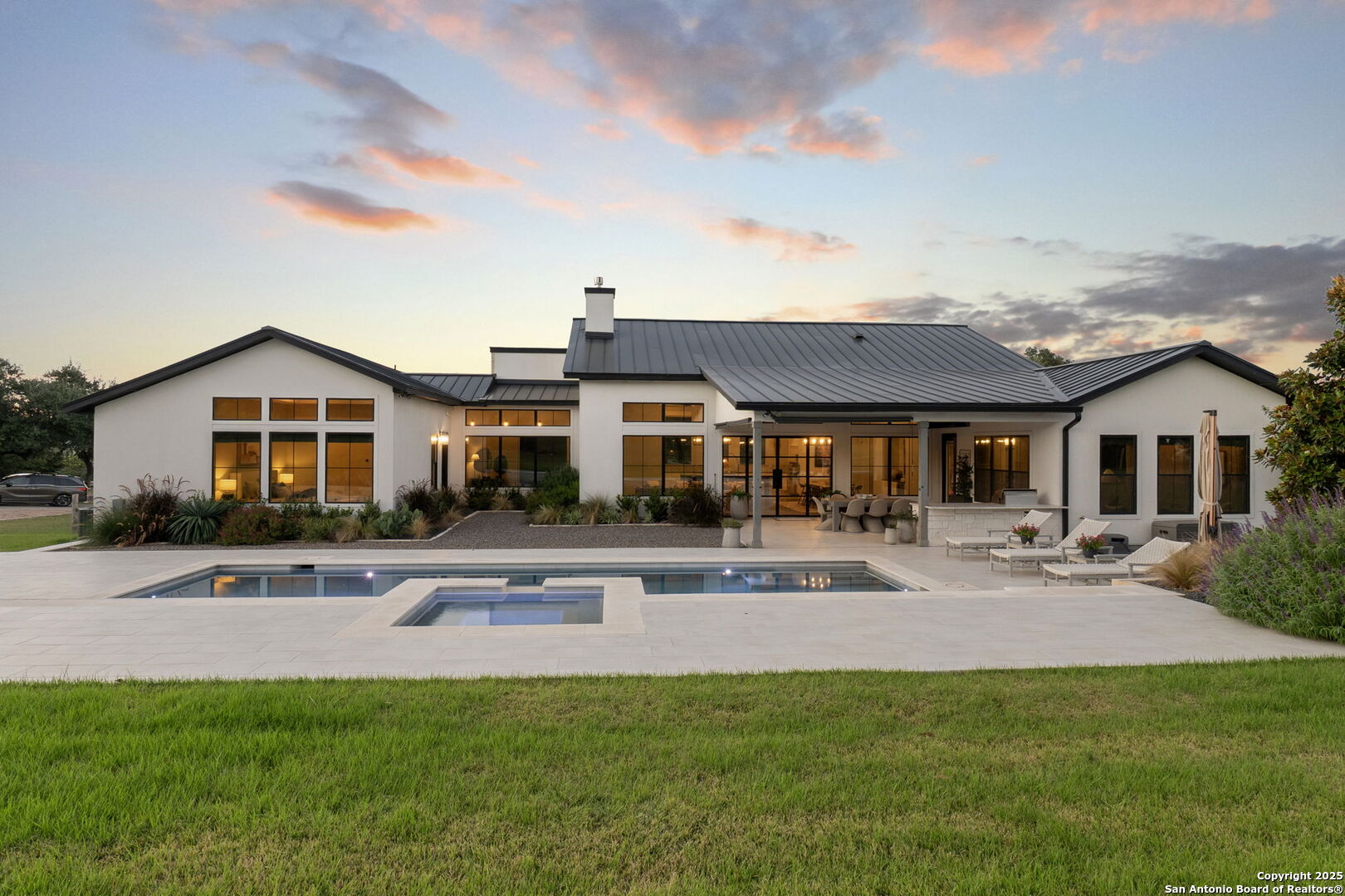 137 Balcones Bend