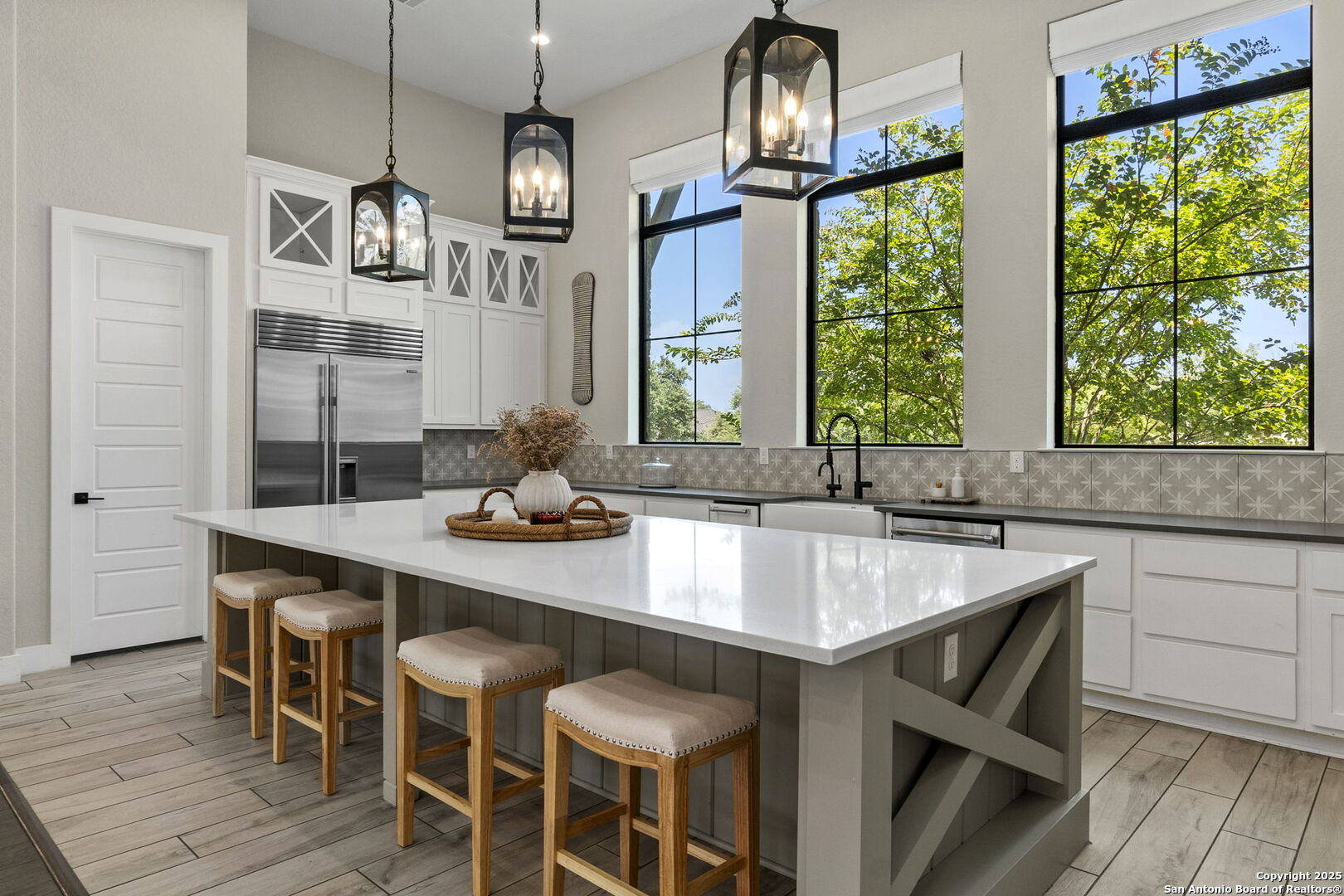 137 Balcones Bend