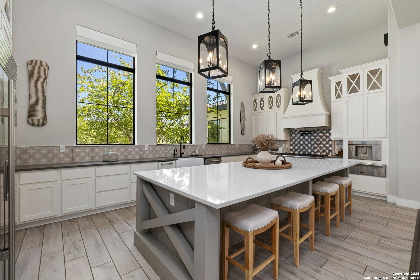 137 Balcones Bend