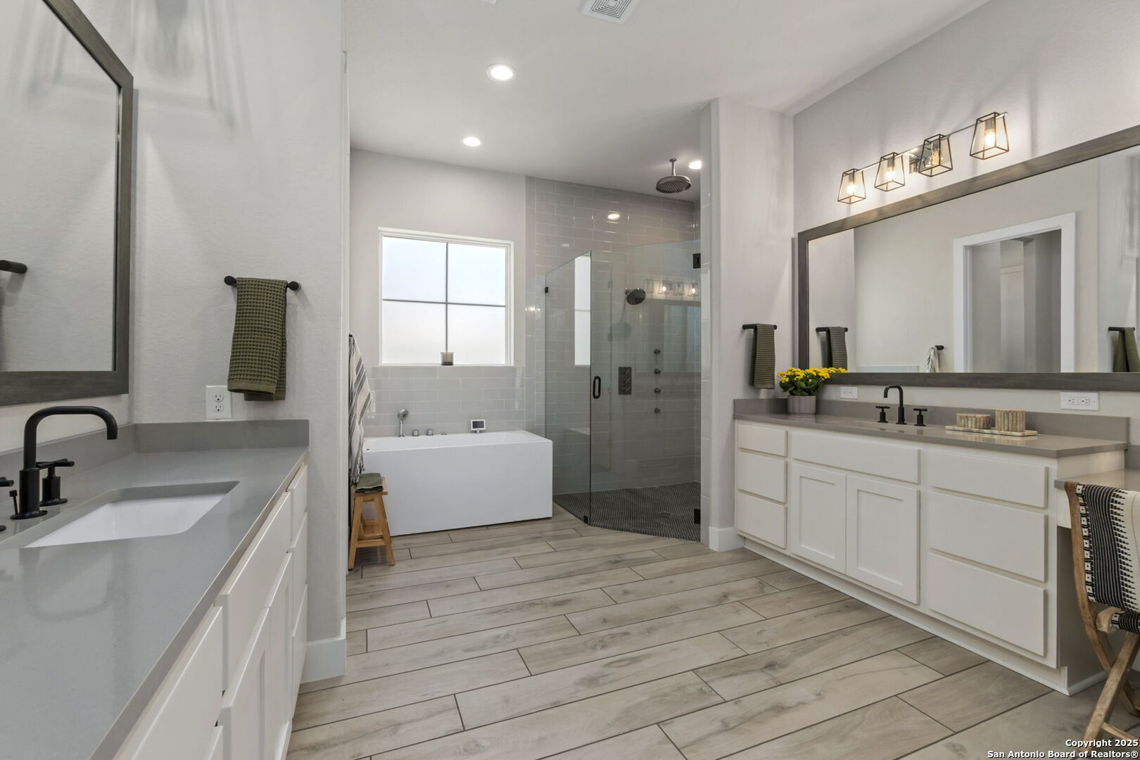 137 Balcones Bend