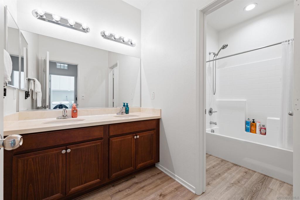 1290 Santa Liza Ave 2