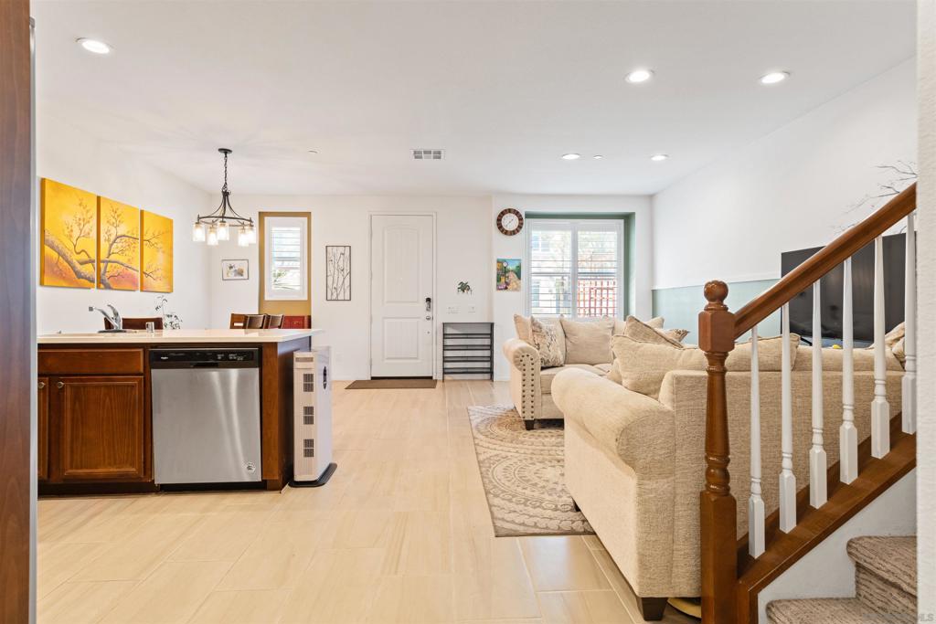 1290 Santa Liza Ave 2