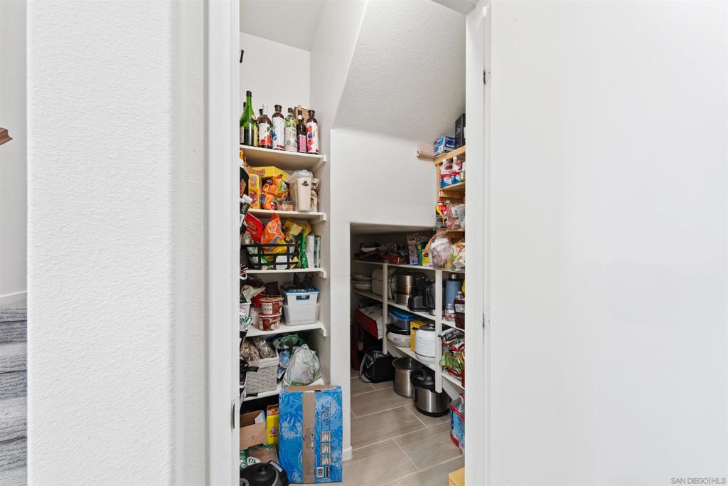 1290 Santa Liza Ave 2