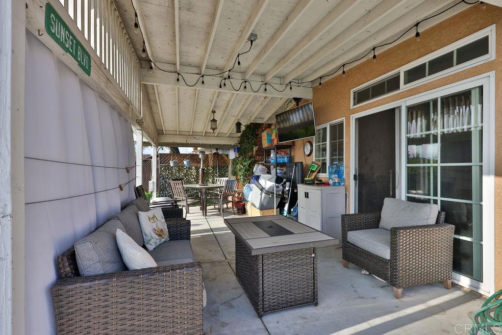 978 Monserate Avenue