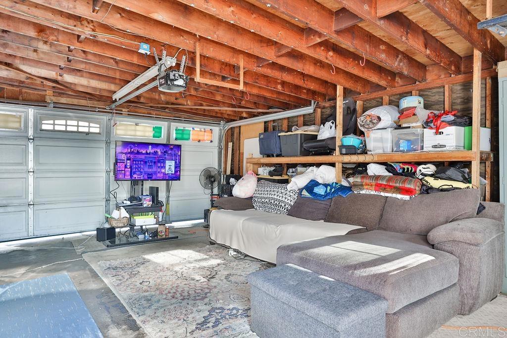 978 Monserate Avenue