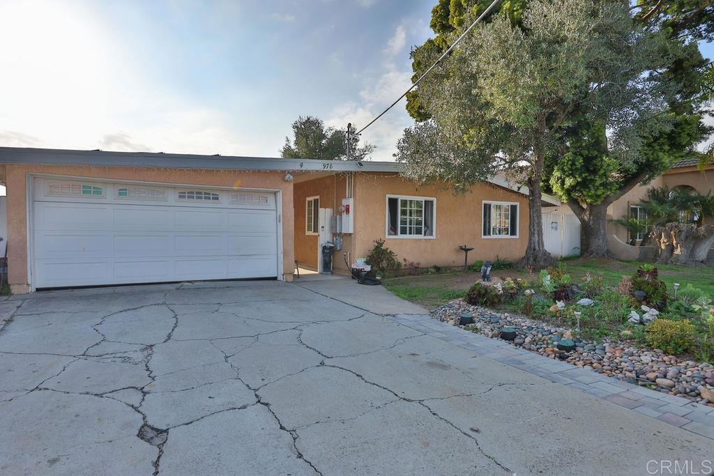 978 Monserate Avenue