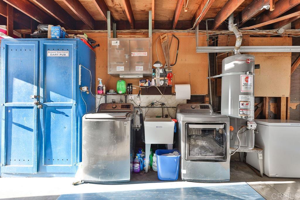 978 Monserate Avenue