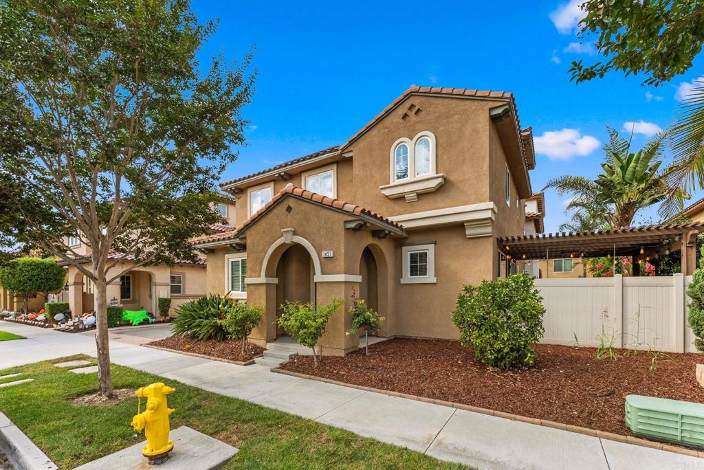 1457 Carpinteria Street