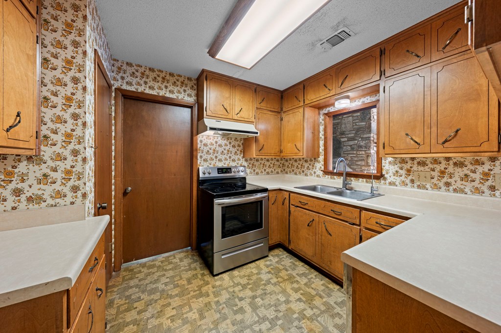 166 Dittmar Creek Rd