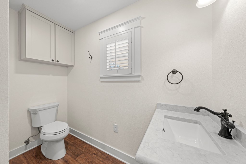 1125 Knopp School Rd