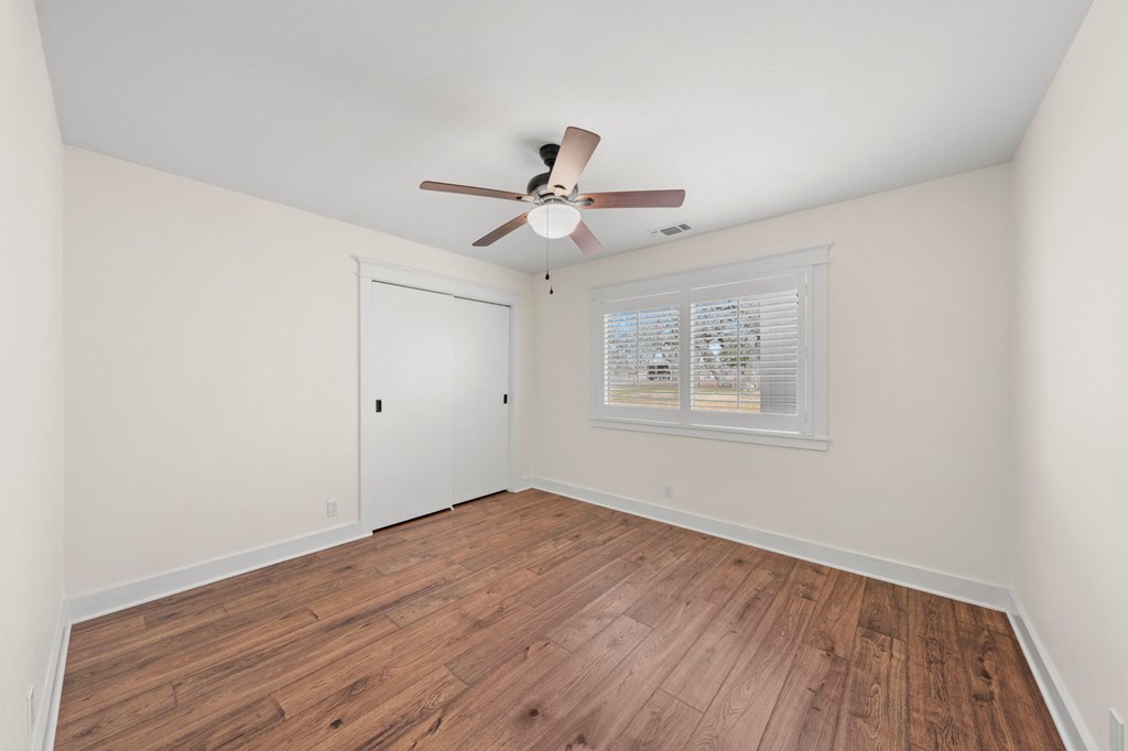 1125 Knopp School Rd