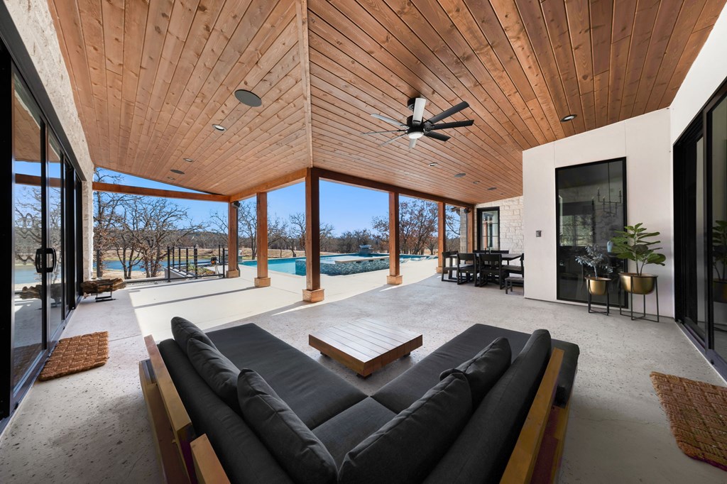 415 Mystic Oaks Trail