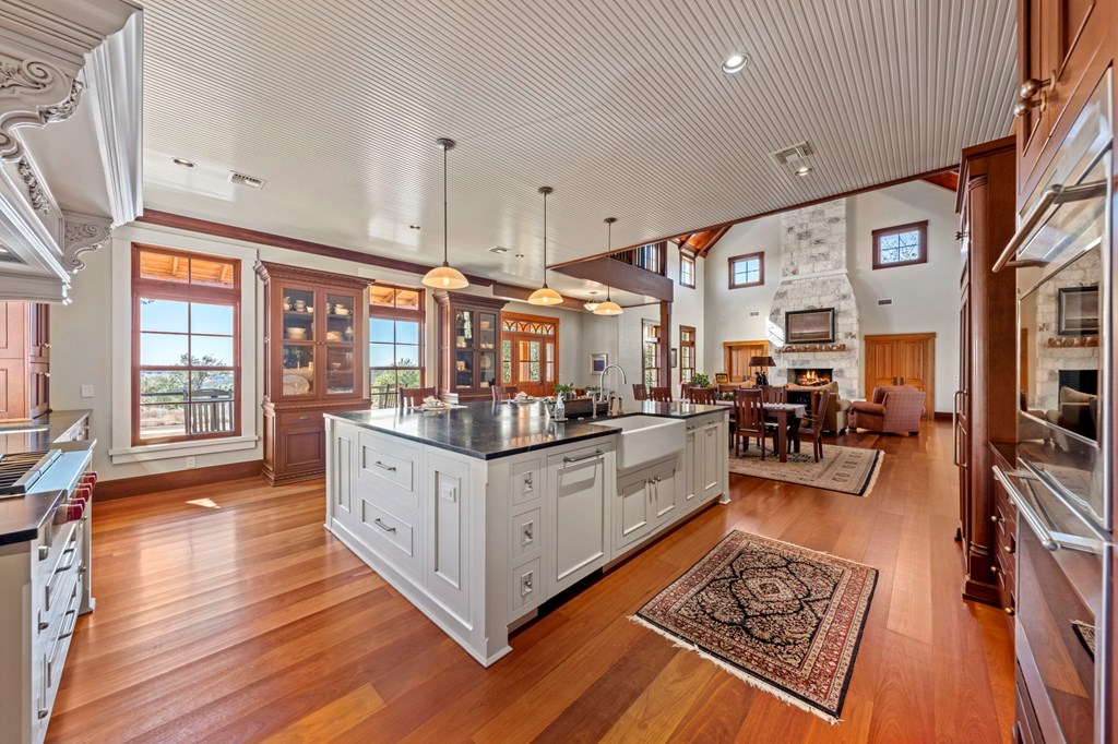 1400 Arbor Ridge Rd