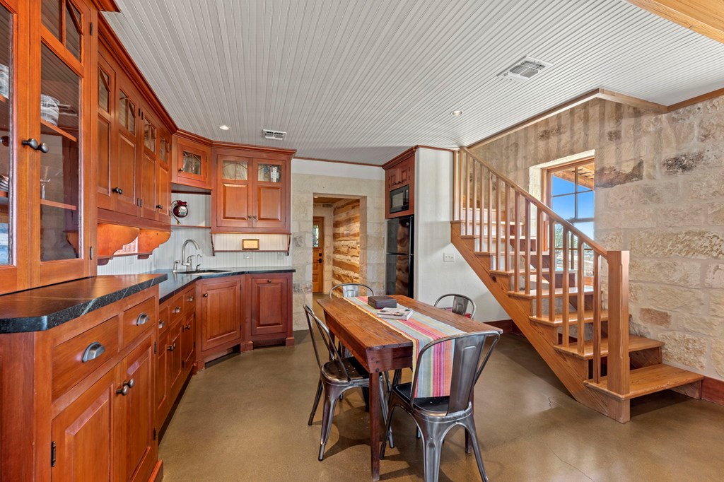 1400 Arbor Ridge Rd
