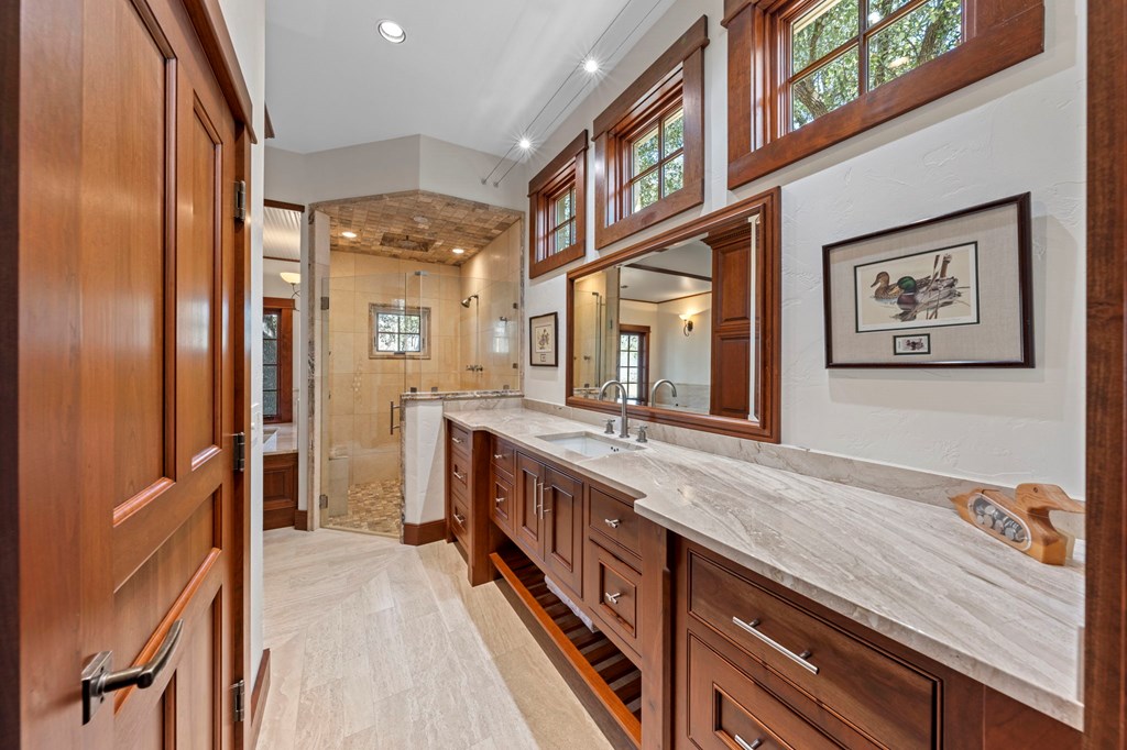 1400 Arbor Ridge Rd