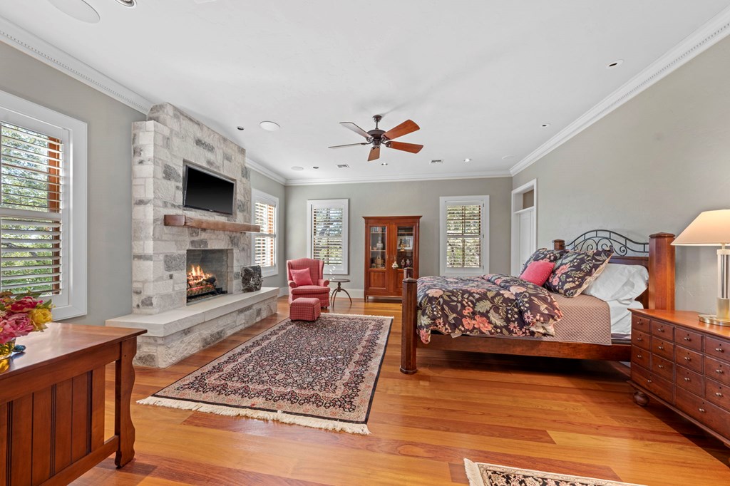 1400 Arbor Ridge Rd