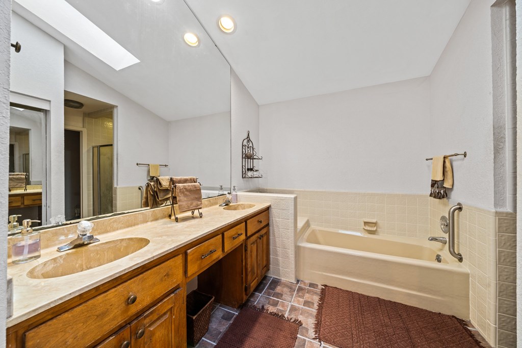 72 Scenic Ridge Dr