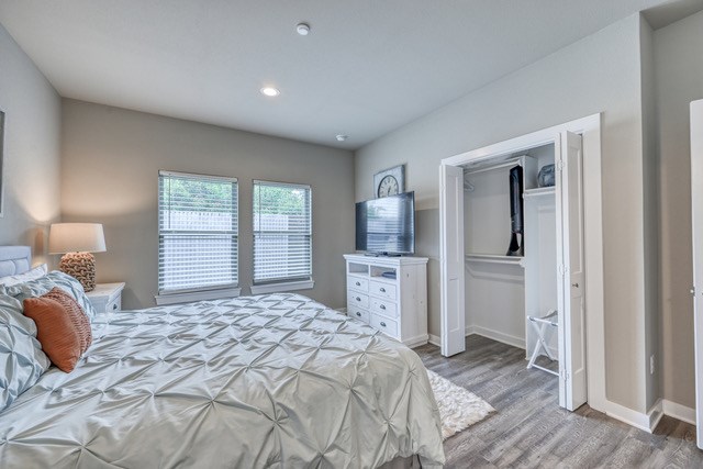 807 E Highway St 103