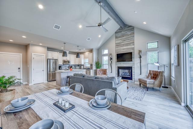 807 E Highway St 103